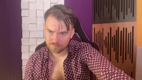 Snapshot of oscarsavage chatting on 02-16-25, 11:48 Oscar Steel Savage online show from 02-16-25, 11:48