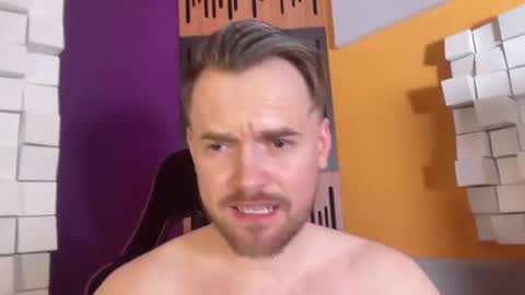 Snapshot of oscarsavage chatting on 02-17-25, 08:58 Oscar Steel Savage online show from 02-17-25, 08:58