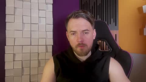 Snapshot of oscarsavage chatting on 02-26-25, 10:09 Oscar Steel Savage online show from 02-26-25, 10:09