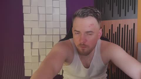 Snapshot of oscarsavage chatting on 03-10-25, 12:40 Oscar Steel Savage online show from 03-10-25, 12:40