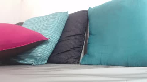 OsirisHills online show from 10-05-25, 04:49