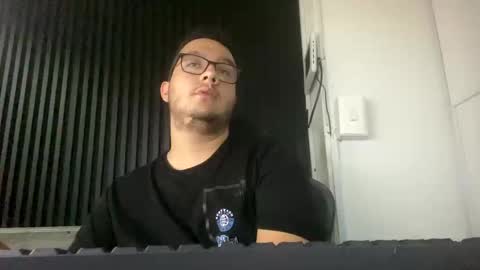 Snapshot of osomalicioso chatting on 09-25-25, 06:28 juan online show from 09-25-25, 06:28