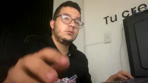 Snapshot of osomalicioso chatting on 10-01-25, 07:58 juan online show from 10-01-25, 07:58