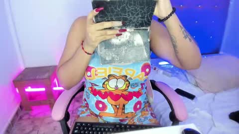 Snapshot of osoriomariaf chatting on 02-11-25, 11:10 Maria online show from 02-11-25, 11:10