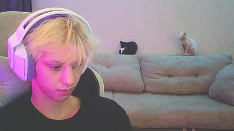 Ostin online show from 12-23-24, 06:16