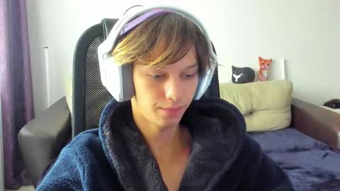 Ostin online show from 10-22-25, 06:35