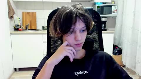 Ostin online show from 12-18-25, 11:38