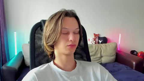 Ostin online show from 05-10-26, 07:24
