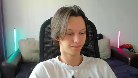 Ostin online show from 05-19-26, 08:09