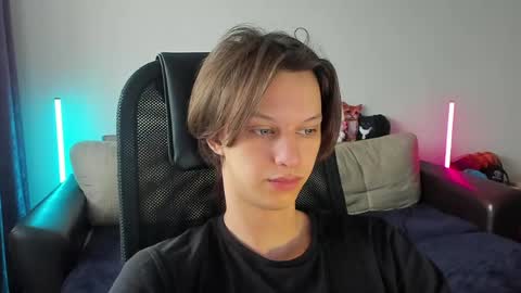 Ostin online show from 05-21-26, 06:31