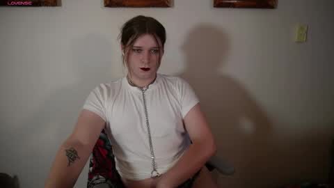 Snapshot of otherpuppy chatting on 11-30-25, 03:43 otherpuppy online show from 11-30-25, 03:43