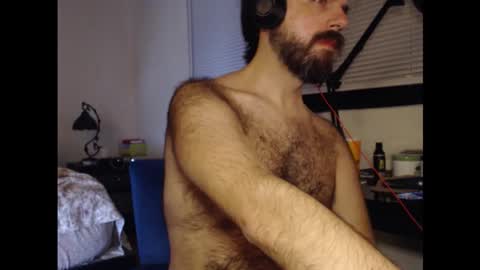 Snapshot of otterpussy chatting on 10-12-25, 07:02 OtterPussy online show from 10-12-25, 07:02