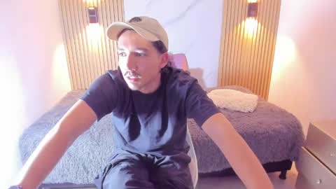 Otto Andrew online show from 05-06-26, 03:13