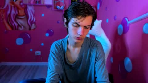 Otto online show from 09-20-25, 03:24