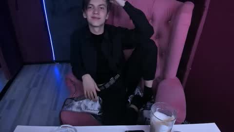 Otto online show from 10-22-25, 08:41