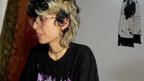 Snapshot of ottoyan_ chatting on 12-02-24, 09:17 Otto 3 online show from 12-02-24, 09:17