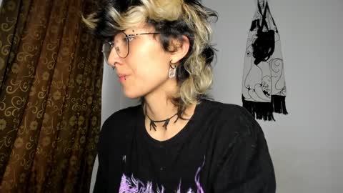 Snapshot of ottoyan_ chatting on 12-03-24, 09:45 Otto 3 online show from 12-03-24, 09:45