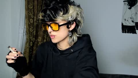 Snapshot of ottoyan_ chatting on 12-11-24, 05:00 Otto 3 online show from 12-11-24, 05:00