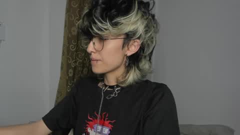 Snapshot of ottoyan_ chatting on 01-17-25, 04:28 Otto 3 online show from 01-17-25, 04:28