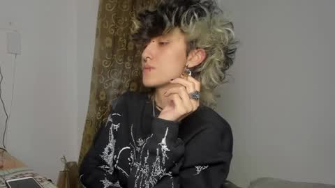 Snapshot of ottoyan_ chatting on 01-20-25, 07:47 Otto 3 online show from 01-20-25, 07:47