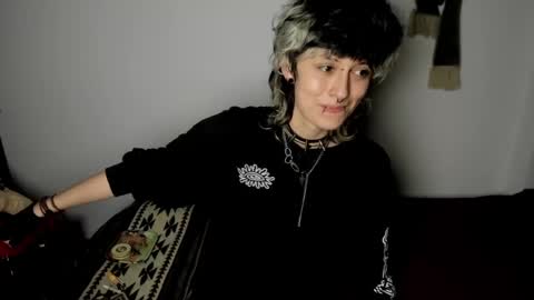 Snapshot of ottoyan_ chatting on 03-01-25, 04:47 Otto 3 online show from 03-01-25, 04:47