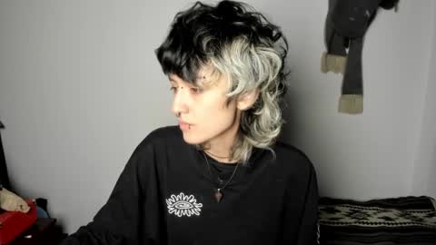 Snapshot of ottoyan_ chatting on 03-05-25, 03:29 Otto 3 online show from 03-05-25, 03:29