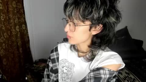 Snapshot of ottoyan_ chatting on 09-16-25, 09:27 Otto 3 online show from 09-16-25, 09:27