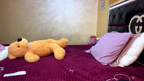 Snapshot of oumaimasoufaine66 chatting on 09-26-25, 07:29 oumaimasoufaine66 online show from 09-26-25, 07:29