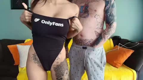 Snapshot of our_wild_sexlife chatting on 02-04-25, 07:00 Gabby and Todd online show from 02-04-25, 07:00