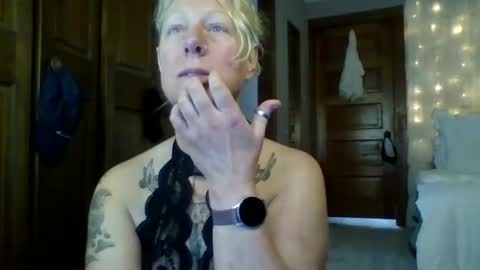 JJ online show from 03-26-26, 04:01