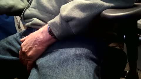 Snapshot of outdoorsfun chatting on 01-04-25, 10:34 lets play online show from 01-04-25, 10:34