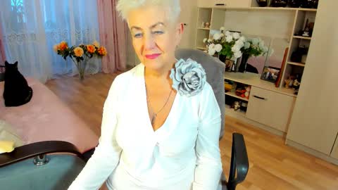 Alla online show from 02-02-26, 01:32