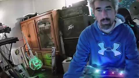 WhiteDaddyCream online show from 10-21-25, 07:47