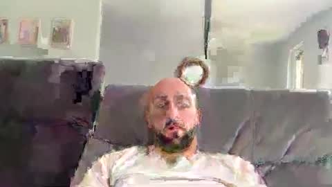 oxlade59 online show from 12-20-25, 12:34