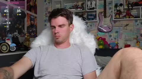 Mike online show from 05-12-26, 03:20
