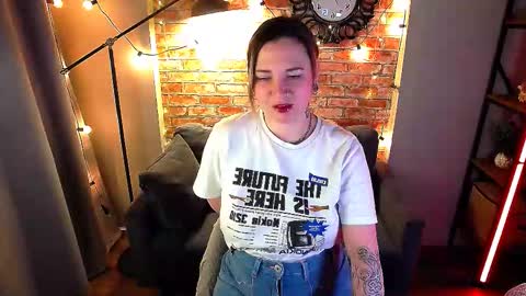 Snapshot of ozalin_green chatting on 09-12-25, 07:36 ozalin_green online show from 09-12-25, 07:36