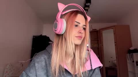 Eva online show from 02-10-26, 07:34