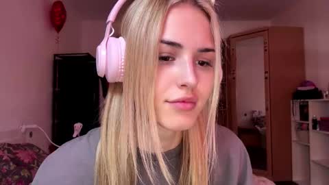 Eva online show from 03-05-26, 10:44