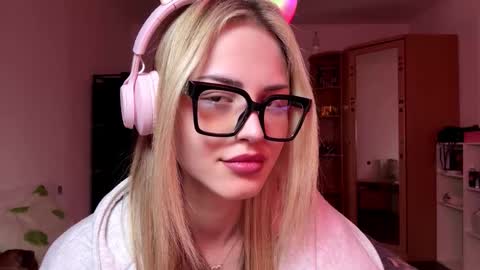 Eva online show from 03-21-26, 10:31