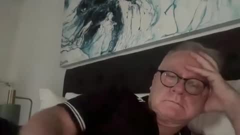 Snapshot of ozhairybearxxxx chatting on 12-23-24, 09:05 ozhairybearxxxx online show from 12-23-24, 09:05