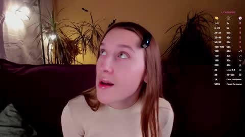 Caroline or just Lina online show from 10-31-25, 01:06