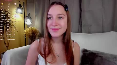Caroline or just Lina online show from 11-14-25, 01:26