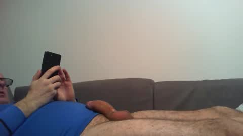 Snapshot of ozzy60 chatting on 01-17-26, 06:55 ozzy60 online show from 01-17-26, 06:55