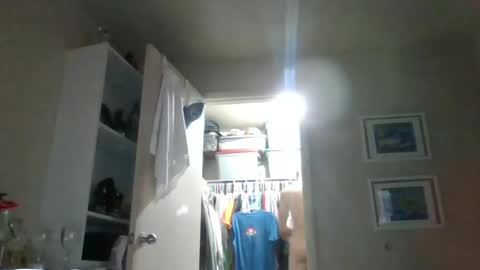 Snapshot of ozzy78 chatting on 10-19-25, 01:39 0zzy78 online show from 10-19-25, 01:39