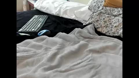 p guin12345 online show from 02-20-26, 02:39