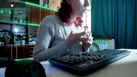 Ella online show from 02-02-25, 10:24