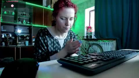 Ella online show from 02-09-25, 06:11