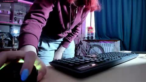 Ella online show from 02-14-25, 06:56