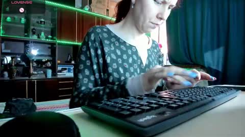 Ella online show from 02-15-25, 11:50