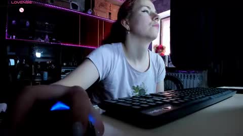 Ella online show from 03-10-25, 11:53